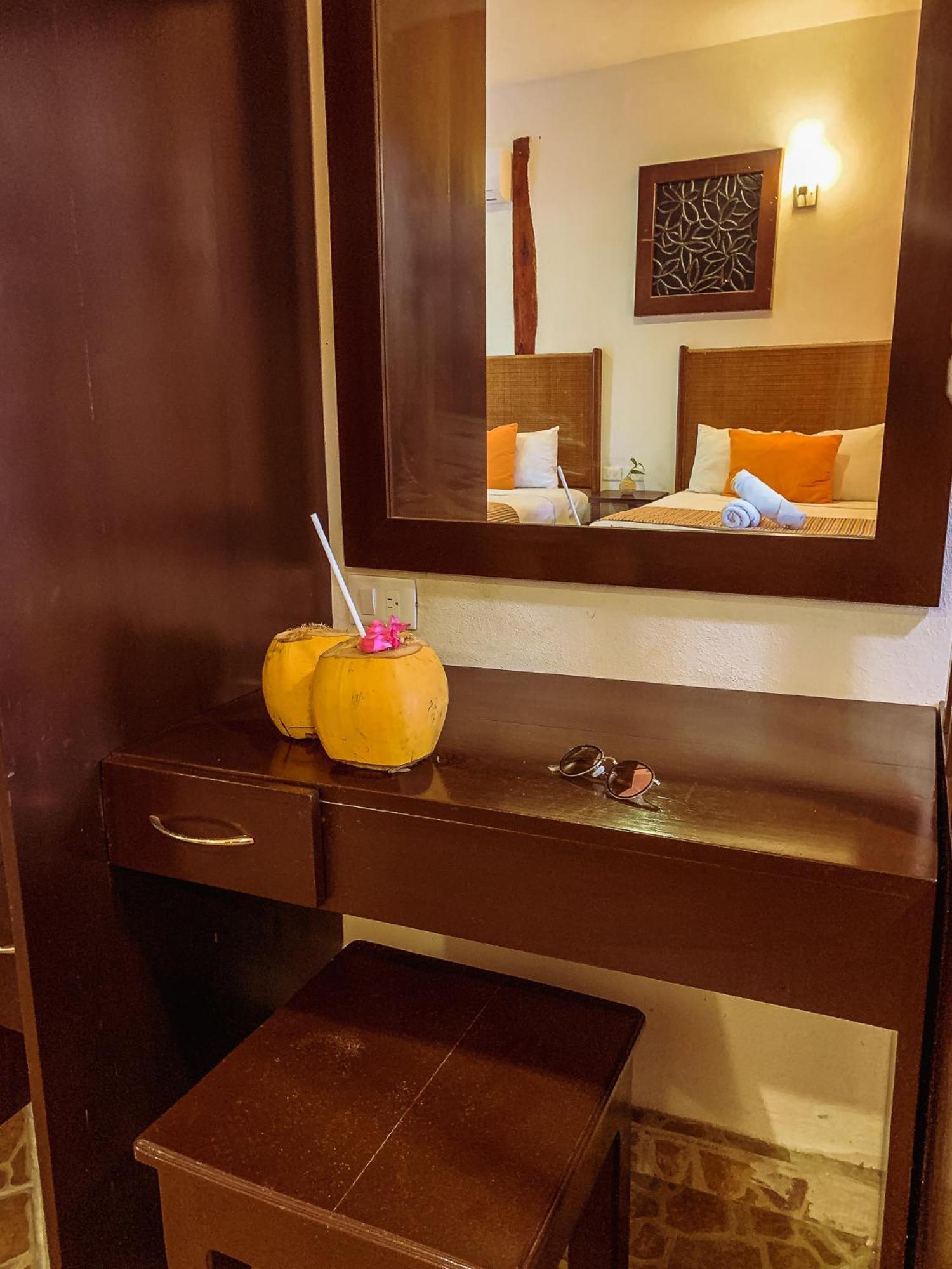 Golden Paradise Town Hotel Holbox Værelse billede